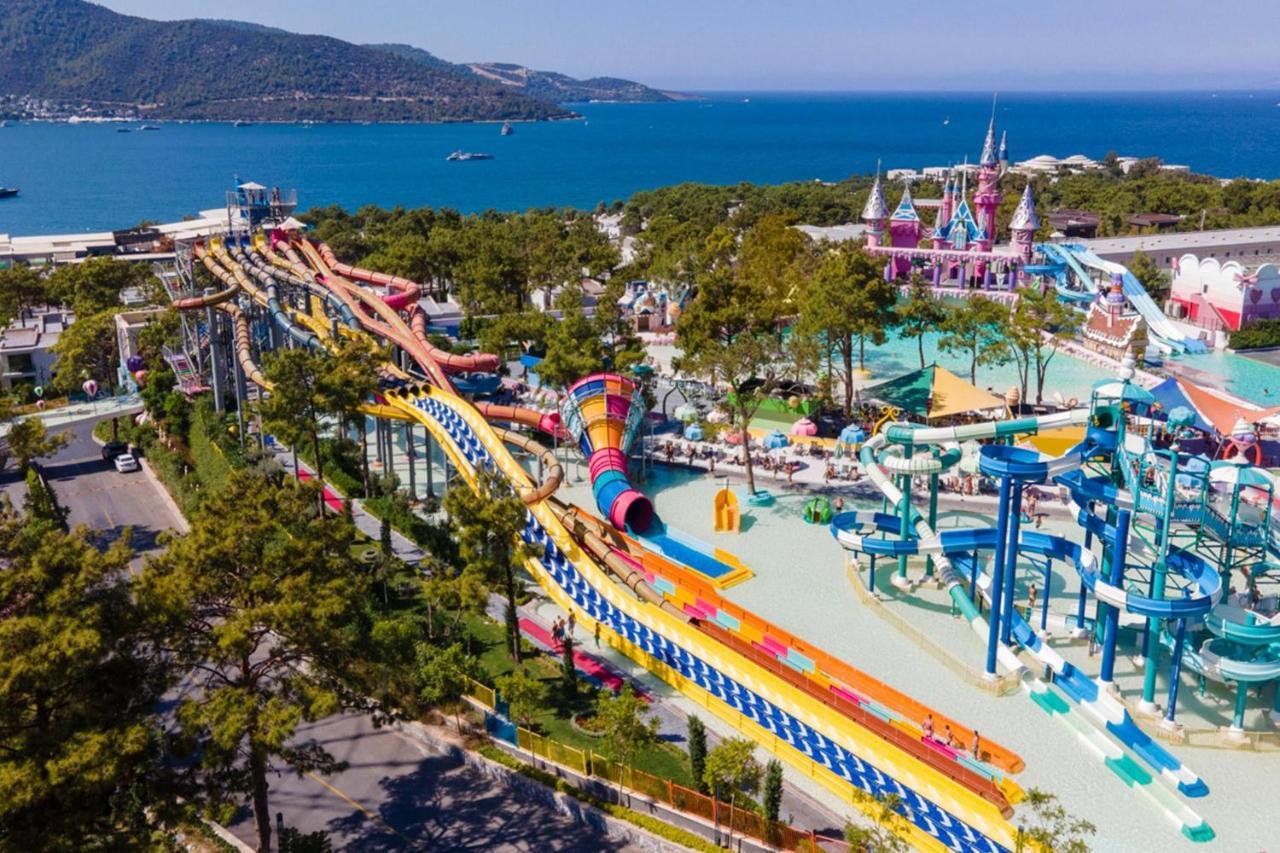 Отель Vogue Supreme Bodrum 5*
